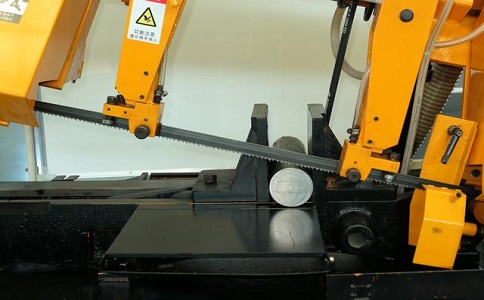 阜沙镇数控带锯床自动送料精度会出现偏差吗？